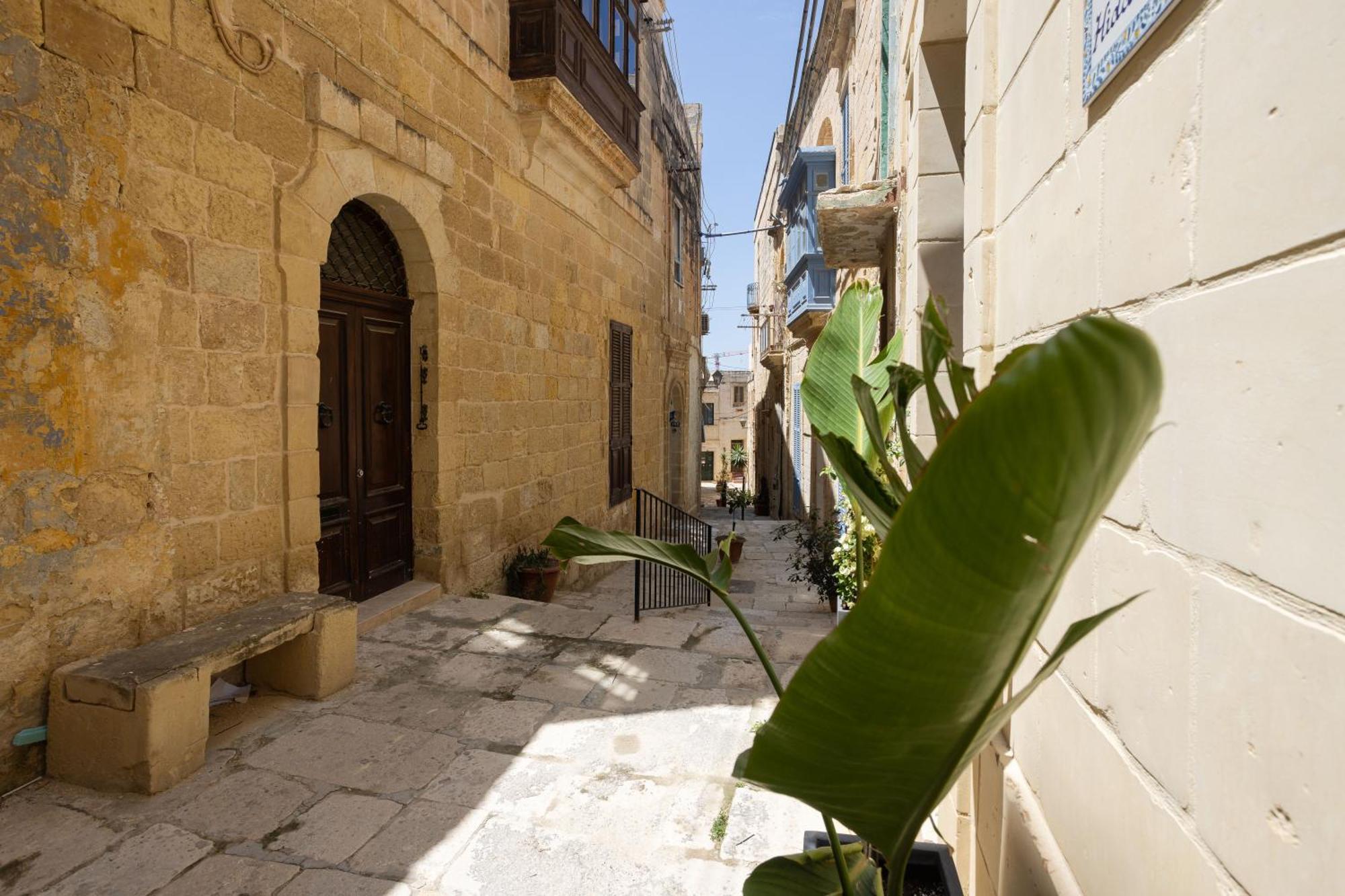 The Maltese Gem Apartment Cospicua ภายนอก รูปภาพ